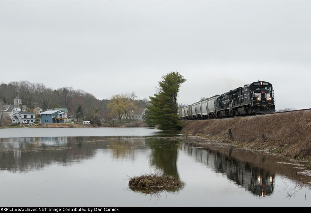 FGLK 2308 Leads RB-2 at Damariscotta Mills